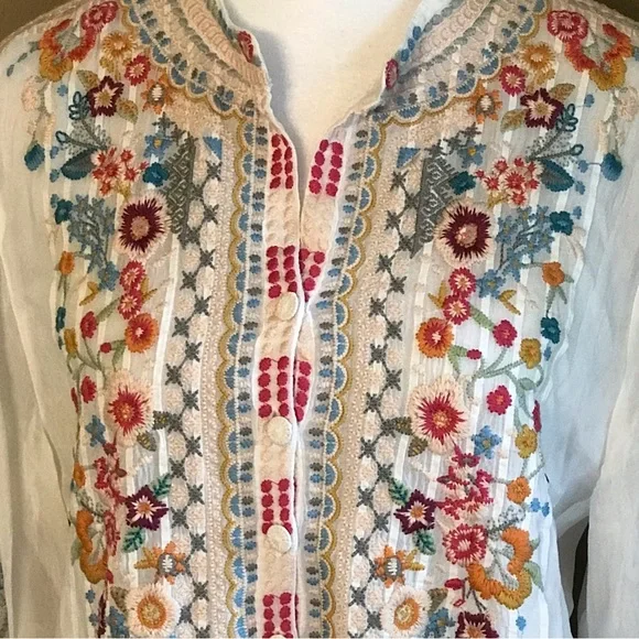 JOHNNY WAS White Rayon Tunic Blouse Top Colorful Floral EMBROIDERY Size Small - Picture 2 of 11